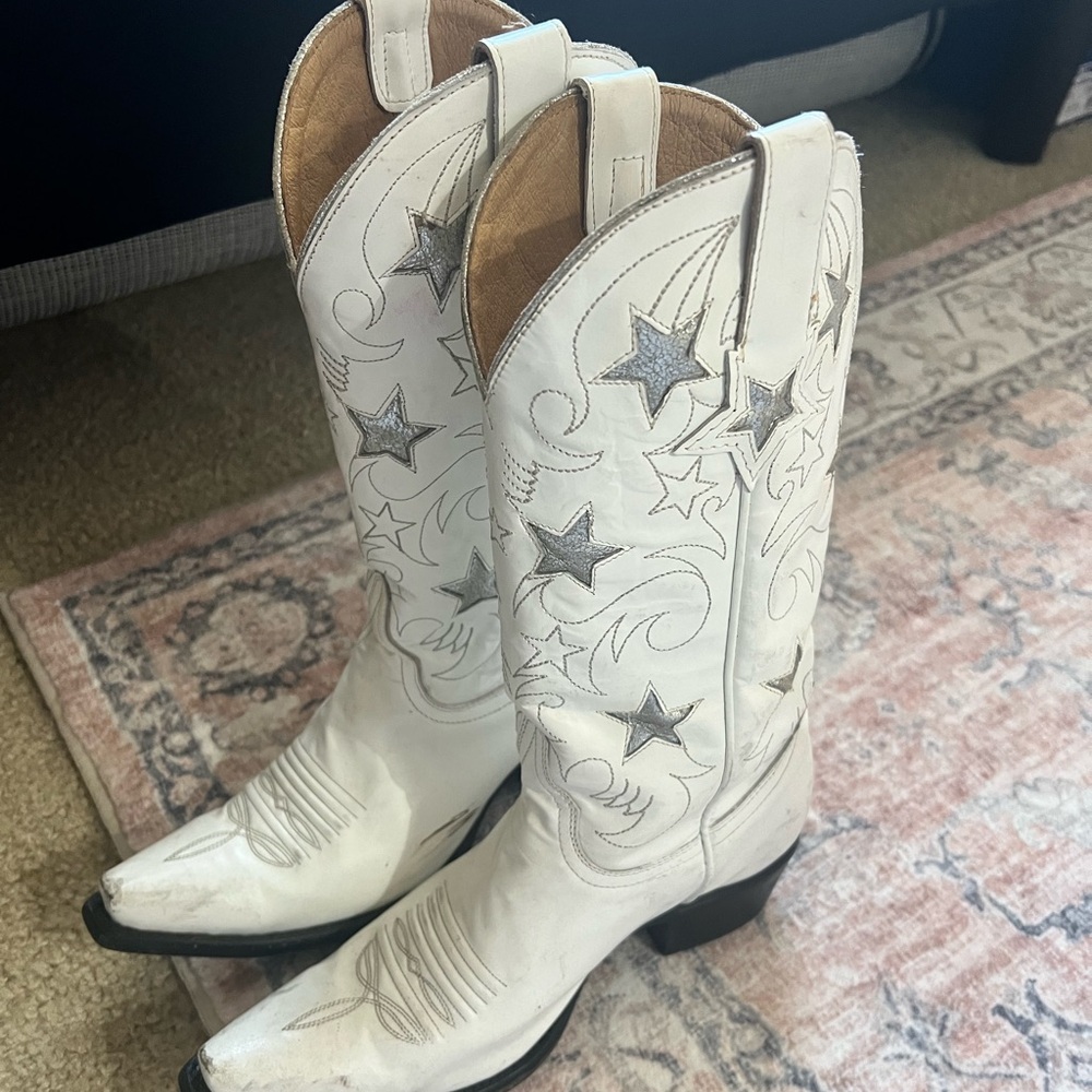 STAR COWBOY BOOTS
